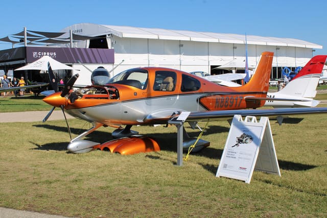 N88917 - Cirrus