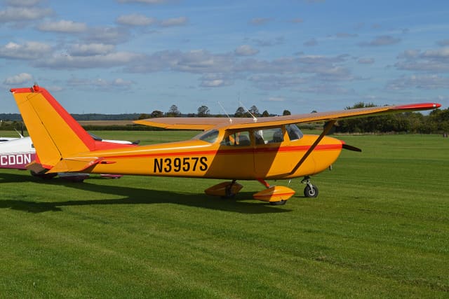 N3957S - Single-engine aircraft