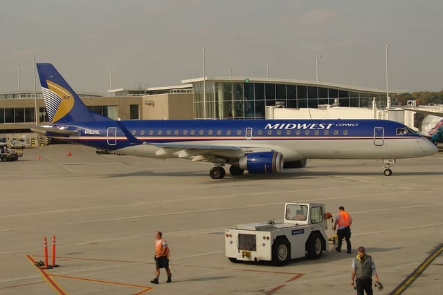 N162HL - Embraer