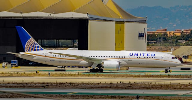 N27957 - Boeing