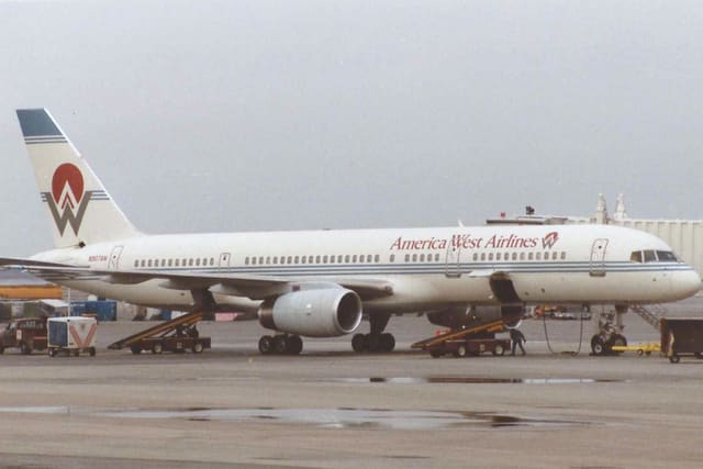 N907AW - Twin-engine aircraft