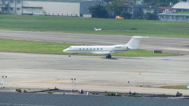N678SC - Business jet