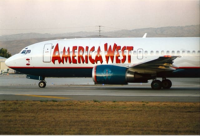 N329AW - Boeing