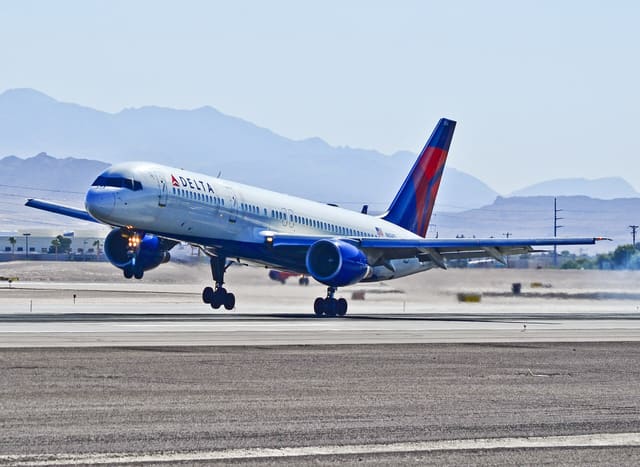 N654DL - Boeing