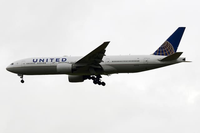 N227UA - Boeing