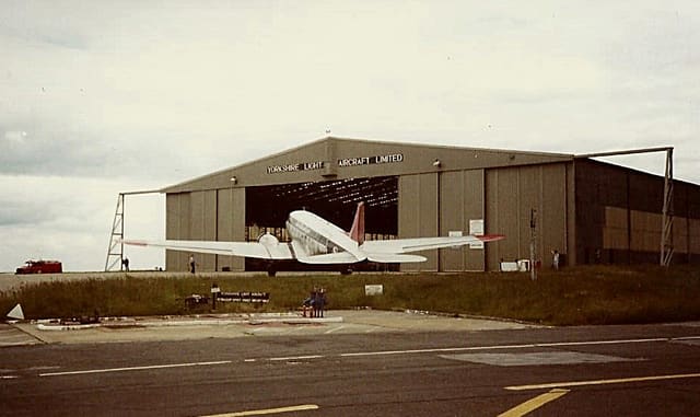 G-AMPY - Twin-engine aircraft