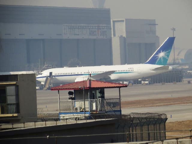 N767A - Twin-engine aircraft