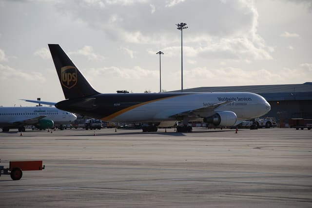 N329UP - Boeing