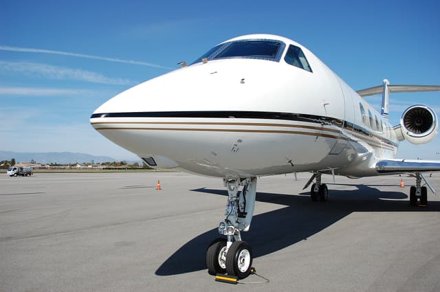 N950SW - Business jet