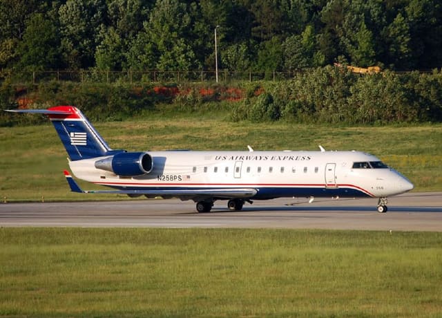 N258PS - Bombardier