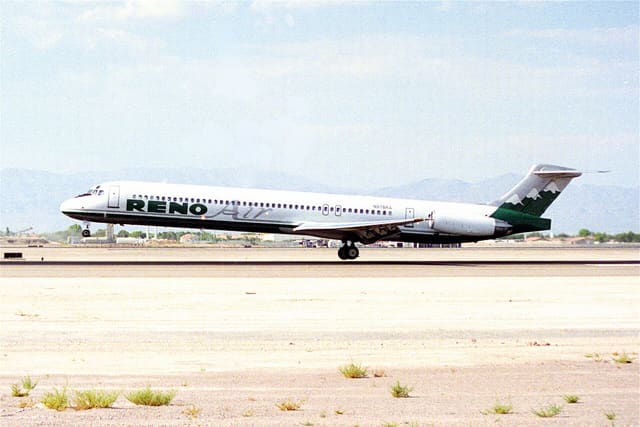 N878RA - Douglas