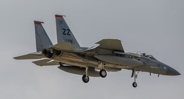  - Twin-engine aircraft