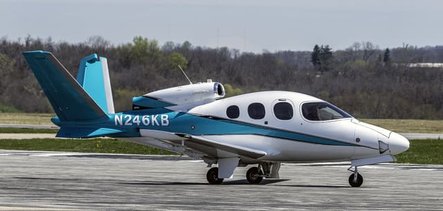 N246KB - Cirrus