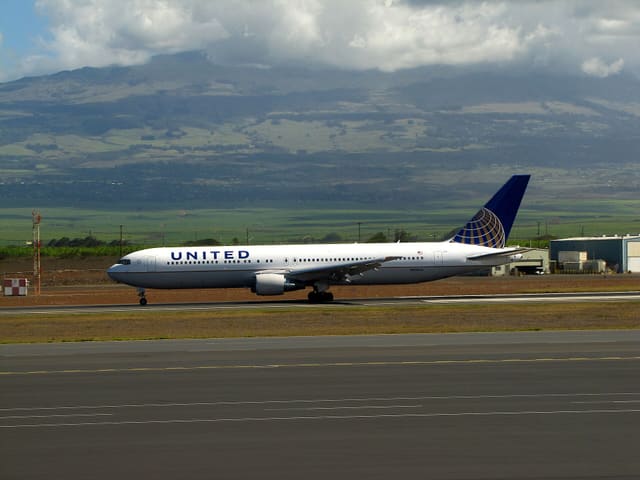 N670UA - Boeing