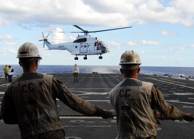N902R - Helicopter