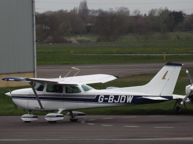 G-BJDW - Cessna