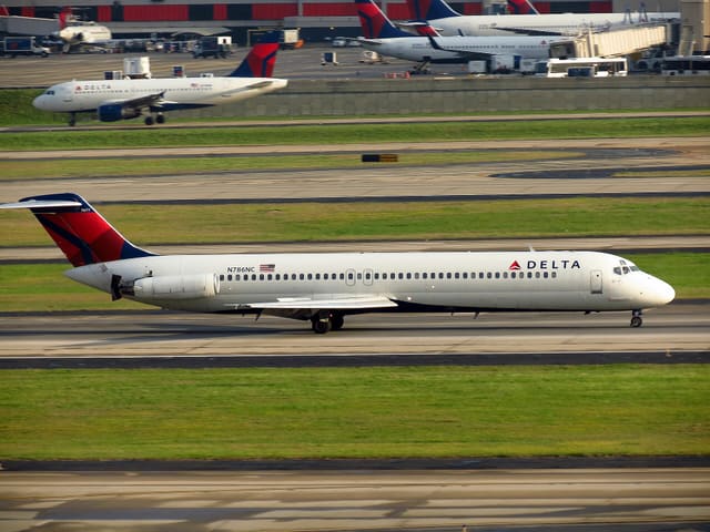 N786NC - Douglas