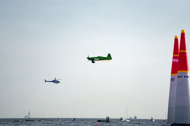  - Helicopter