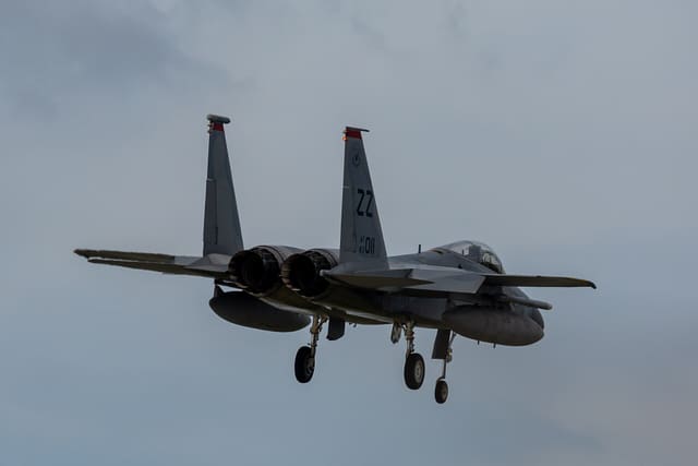  - Twin-engine aircraft