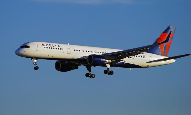 N692DL - Boeing