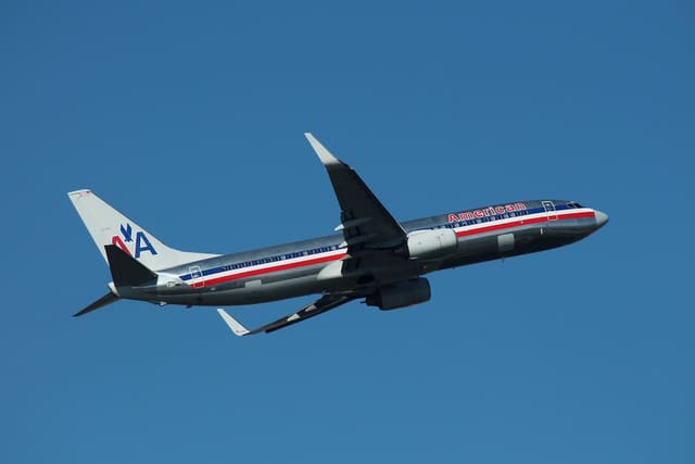 N919AN - Twin-engine aircraft