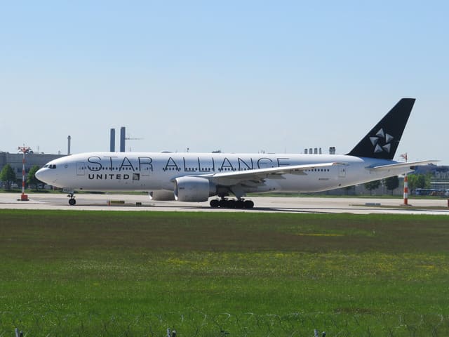 N76021 - Boeing