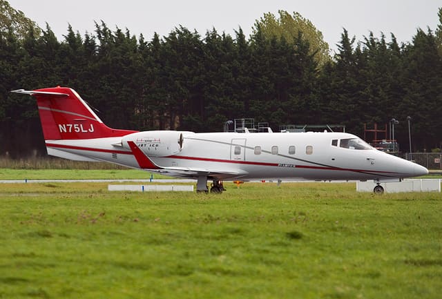 N75LJ - Business jet