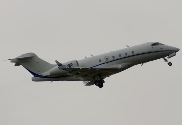 N229BP - Bombardier
