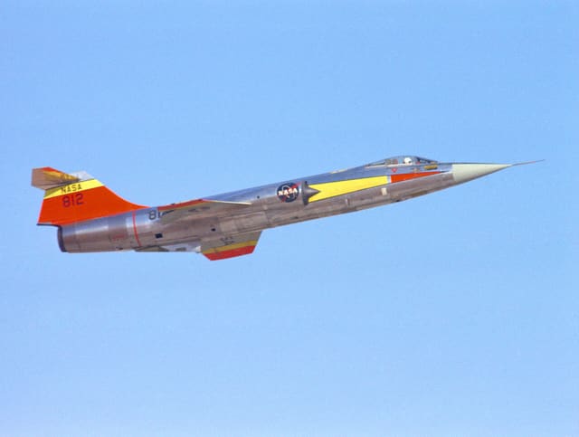 N812NA - Lockheed