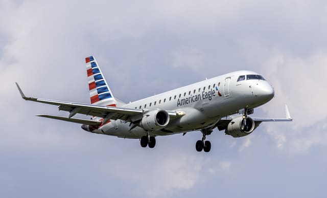N132HQ - Embraer