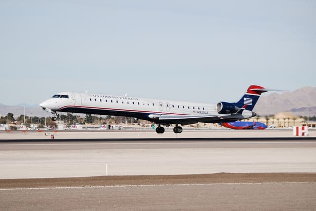 N939LR - Twin-engine aircraft