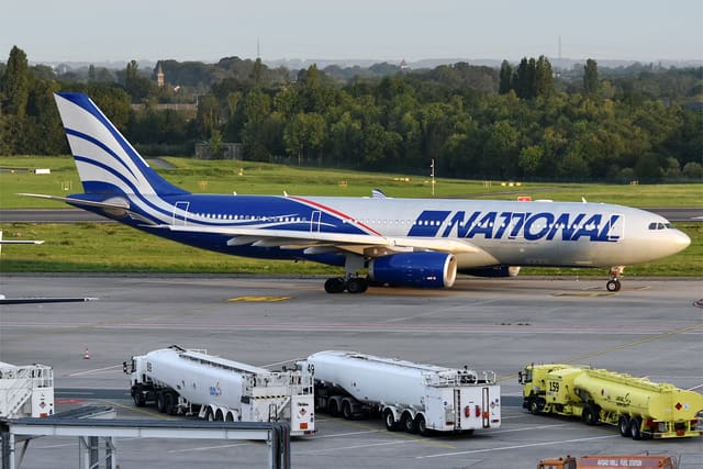 N819CA - Twin-engine aircraft