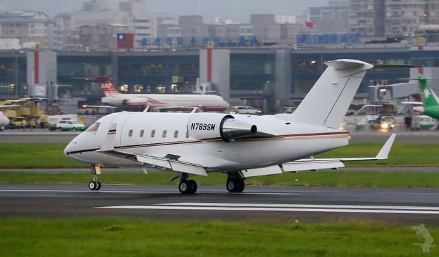 N789SM - Business jet