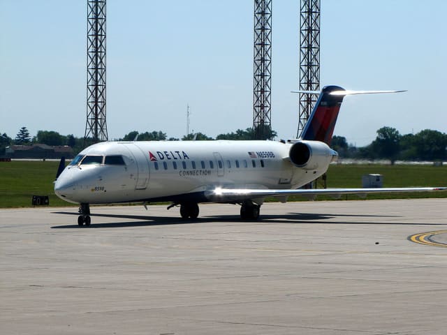 N8598B - Bombardier