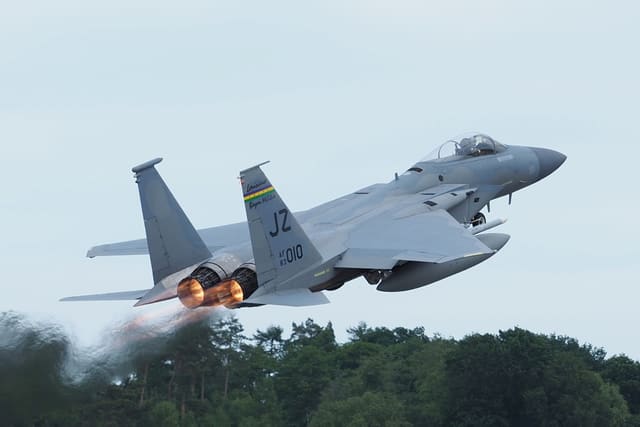  - Twin-engine aircraft
