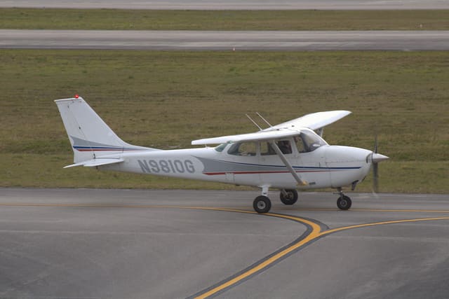 N9810G - Cessna