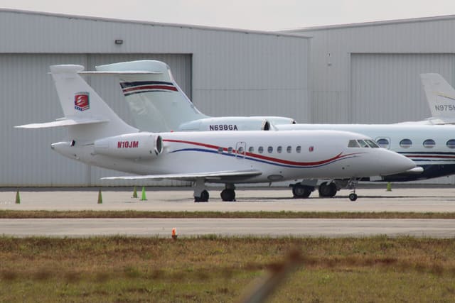 N10JM - Business jet