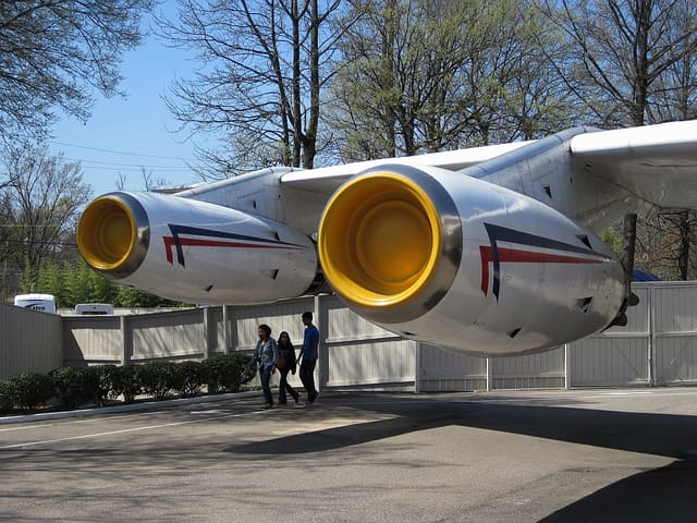  - Twin-engine aircraft