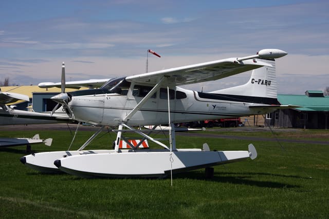 C-FARU - Cessna