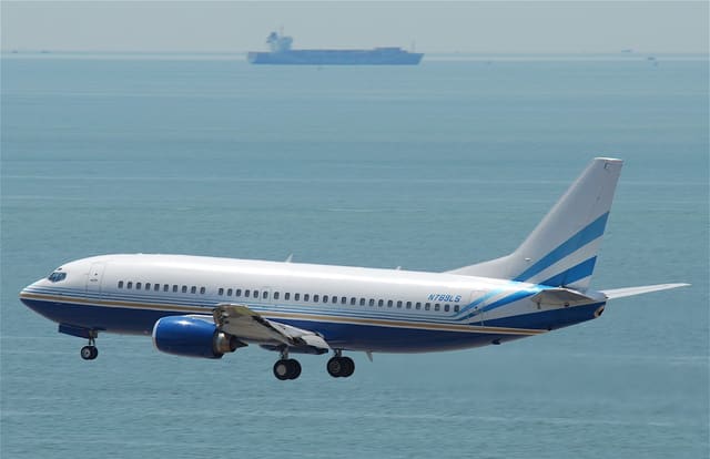 N789LS - Twin-engine aircraft