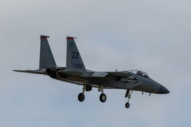  - Twin-engine aircraft