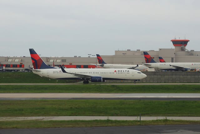 N832DN - Boeing