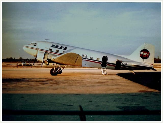N136PB - Douglas