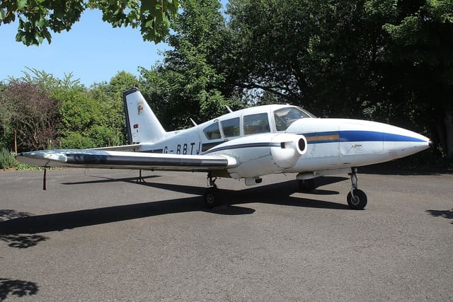 G-BBTJ - Twin-engine aircraft
