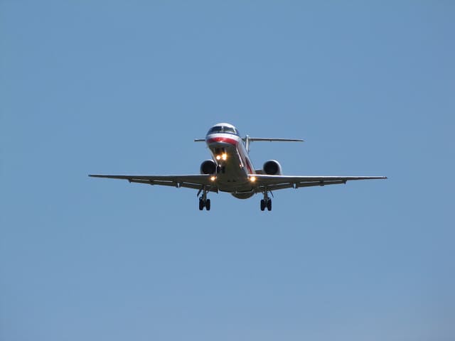 N667GB - Embraer