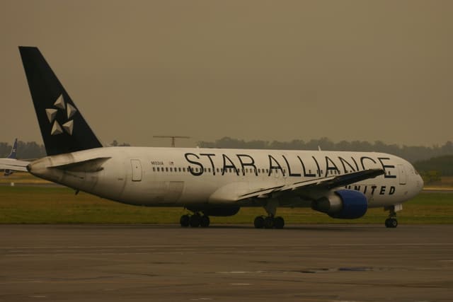 N653UA - Boeing