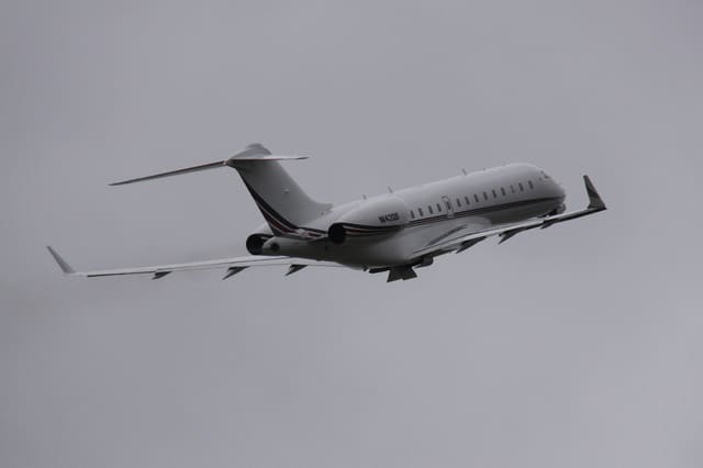 N142QS - Business jet