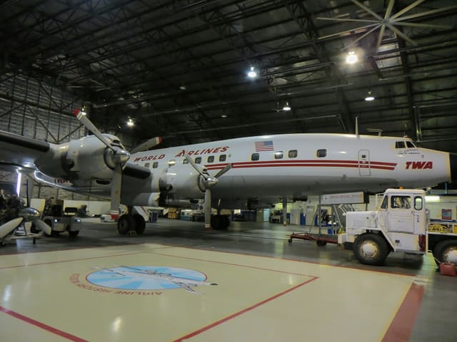 N6937C - Lockheed