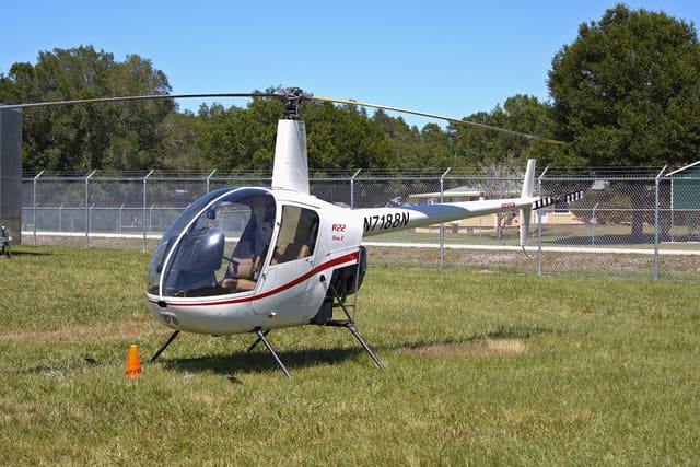 N7188N - Helicopter