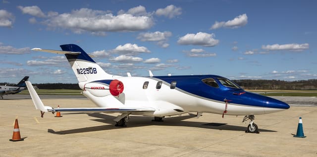 N225DB - Business jet